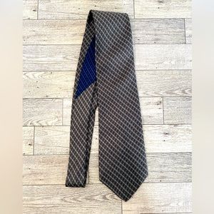 Tommy‎ Hilfiger Mens Formal Necktie 57.5" Long x 3.5" Wide Gray Silver Neck Tie